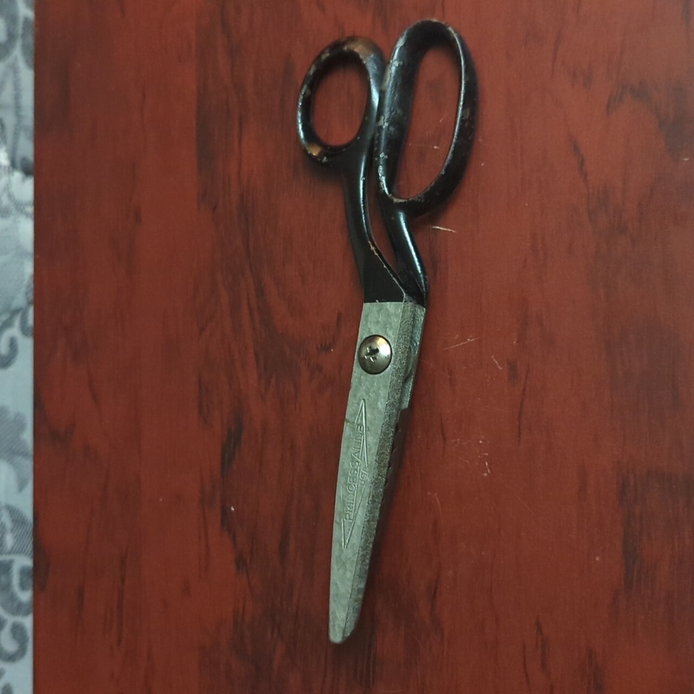 Princess Anne USA pinking shears 7 1/2
